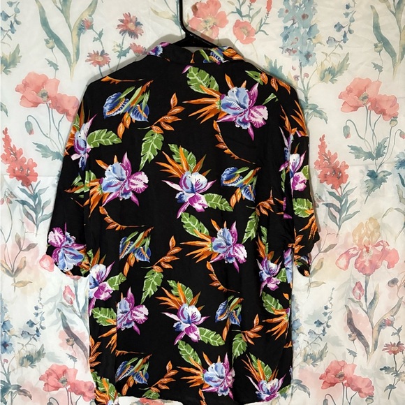 Vintage Black and Purple Floral Button Down Shirt - Picture 7 of 10